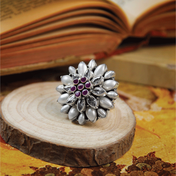 Women's Ring 12