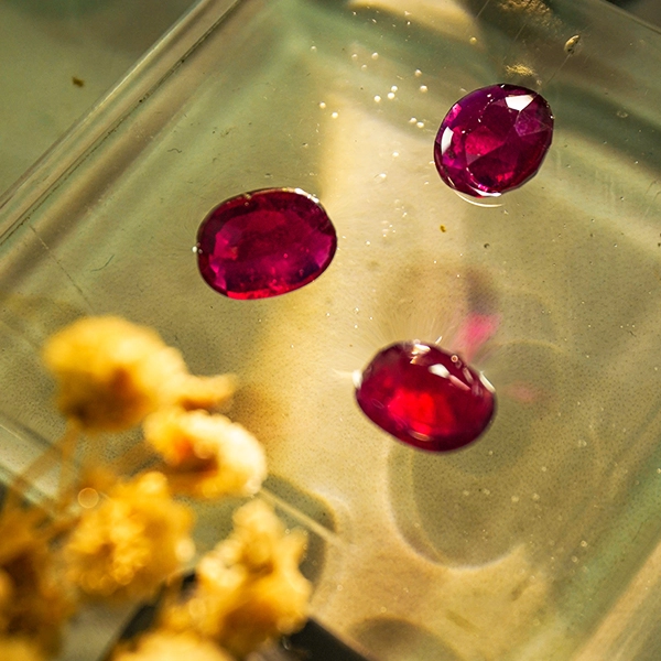 Gold ring with gemstone